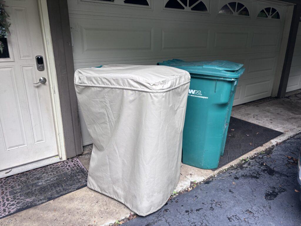 Outdoor Garbage Can Covers