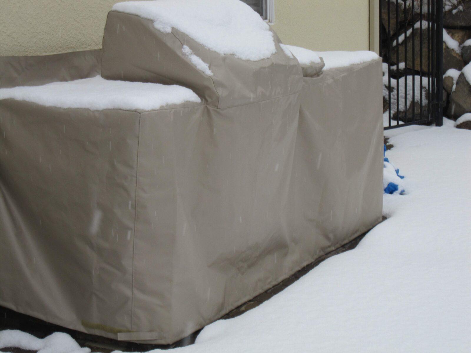 Grill-Island-Cover-In-Snow-Harbor-Time-Antique-Beige